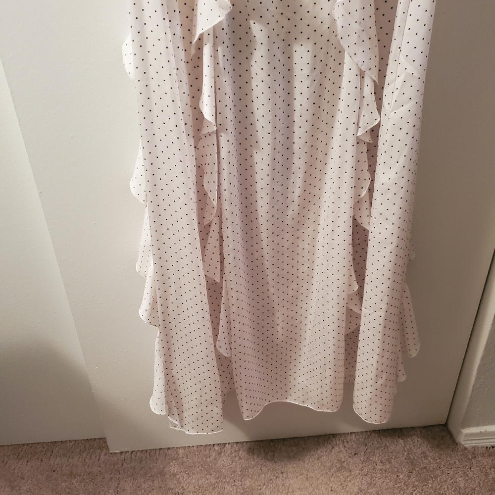 Victoria's Secret | Ivory Dot Ruffle Robe - Medium - Picture 8 of 10